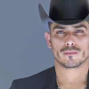 Espinoza Paz contratacion