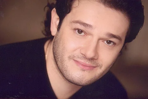 Arturo Chacón (Tenor)